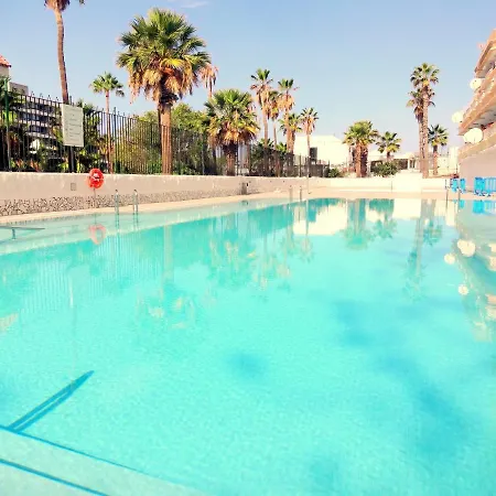 With A Large South-facing Balcony, Sea View And Wifi In Americas Center Appartamento